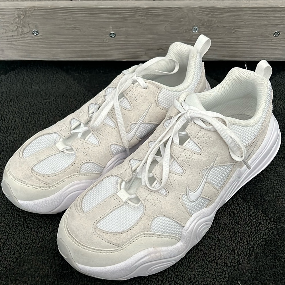 Women’s Nike Sneakers